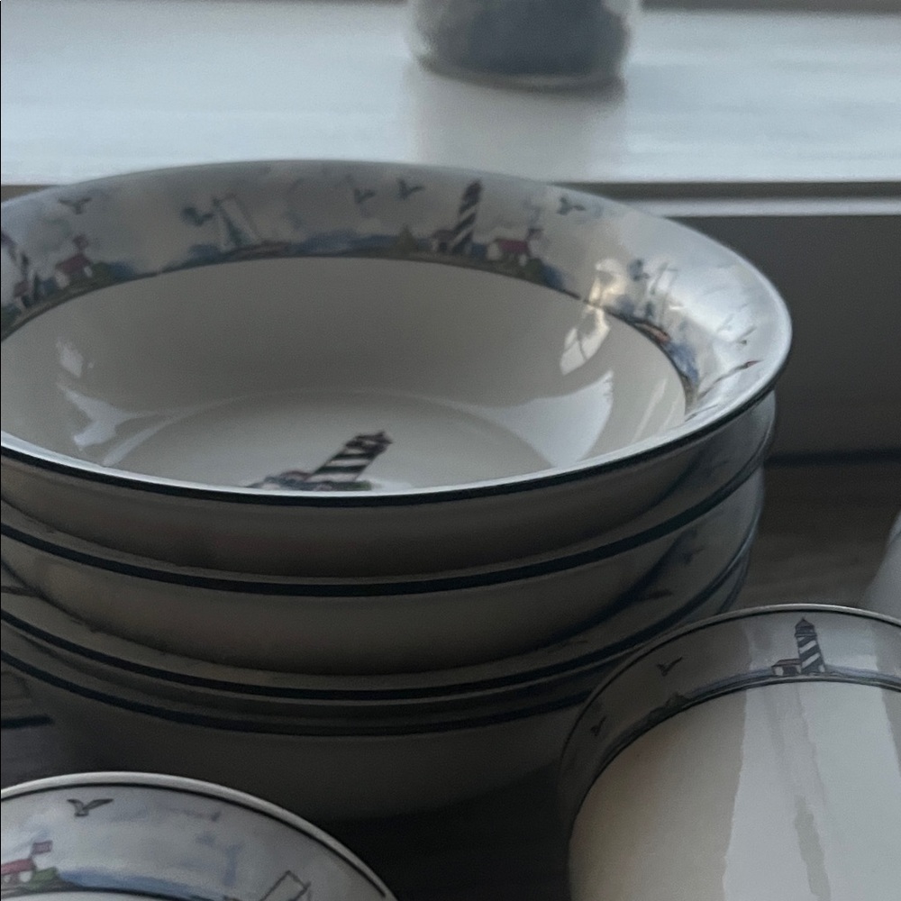 Lighthouse Design Dinnerware Set - Picture 9 of 9